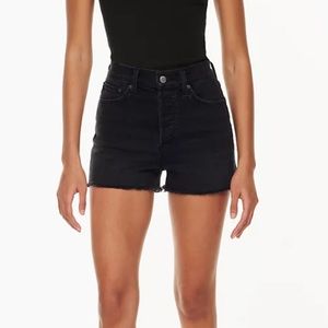 Aritzia Denim Forum The '50s Arlo Hi-Rise Denim cut-off shorts, Size 28